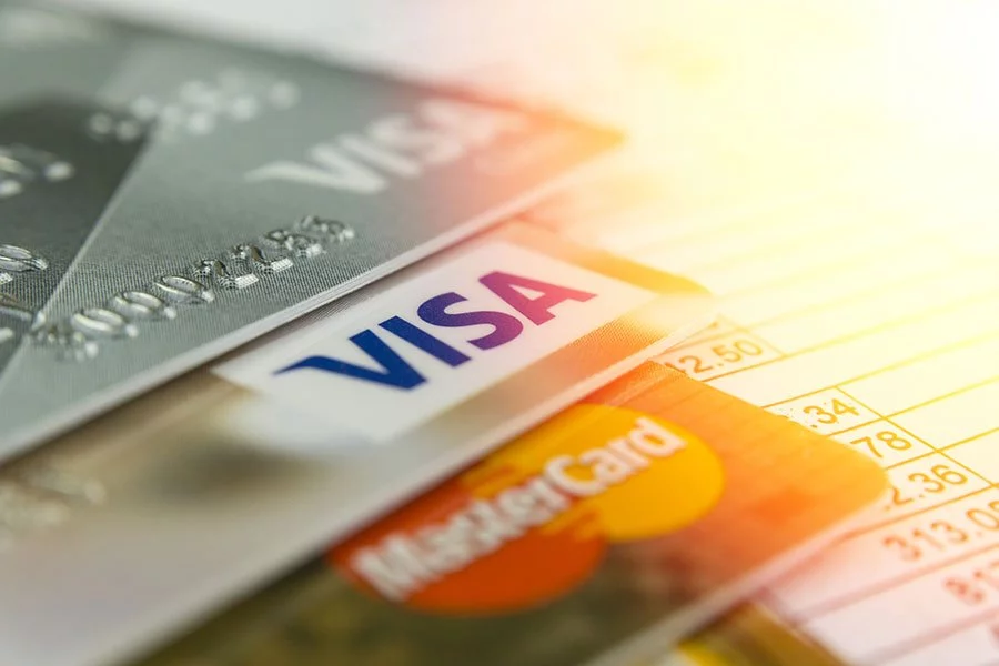 Kreditkarten mit Zusatzgebühren?