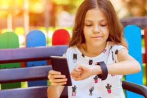 Smartwatches & Smartphones für Kinder?